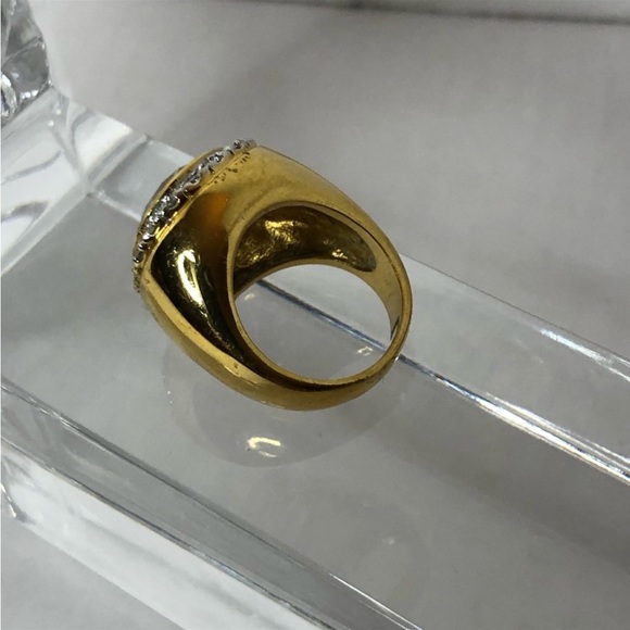 St. John Cocktail Ring - Picture 4 of 6